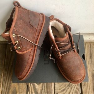 Ugg Neumel Lux Zipper - Coffee/Mocha Color Size 7